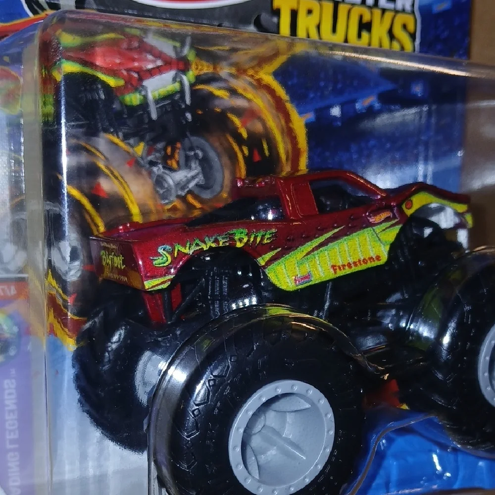 Snake Bite Hot Wheels Monster Trucks- Leading Legends